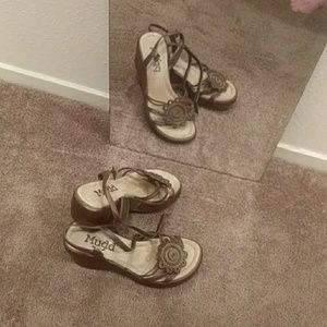 Vintage Style Platform Sandles